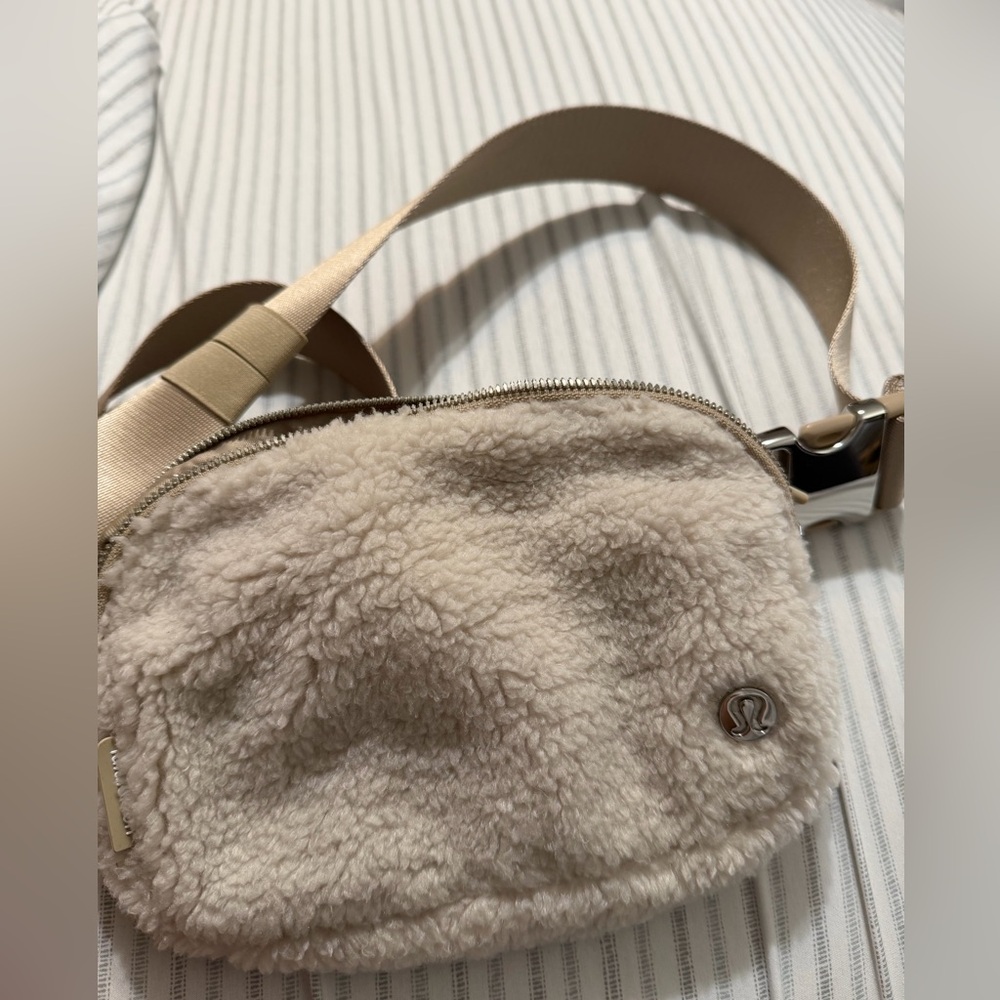 lululemon athletica Cream Fleece Crossbody Bag NWOT